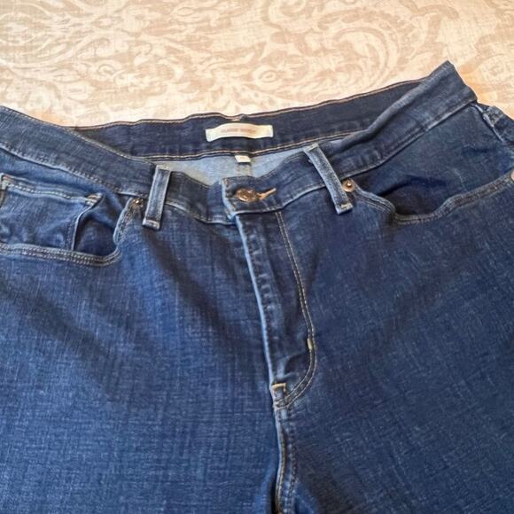 Levi's jeans classic bootcut dark wash with embroidered pocket details Sz 10 - Picture 5 of 11